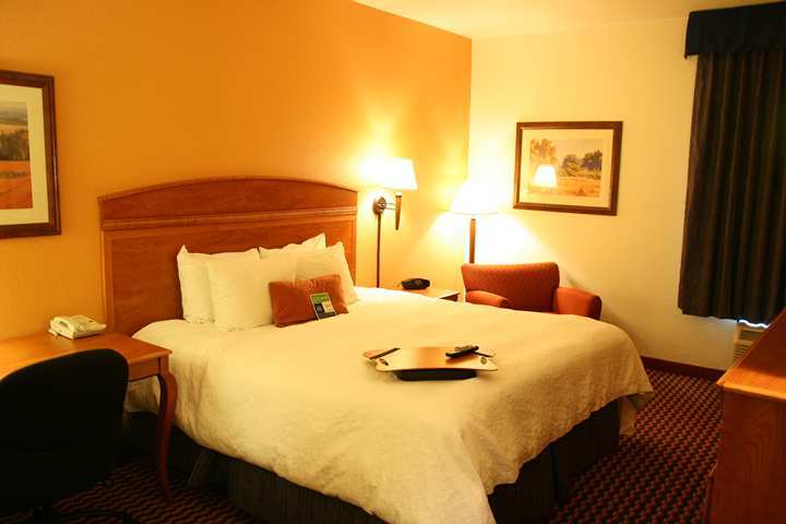 Hampton Inn St Charles St Peters Saint Charles Room photo